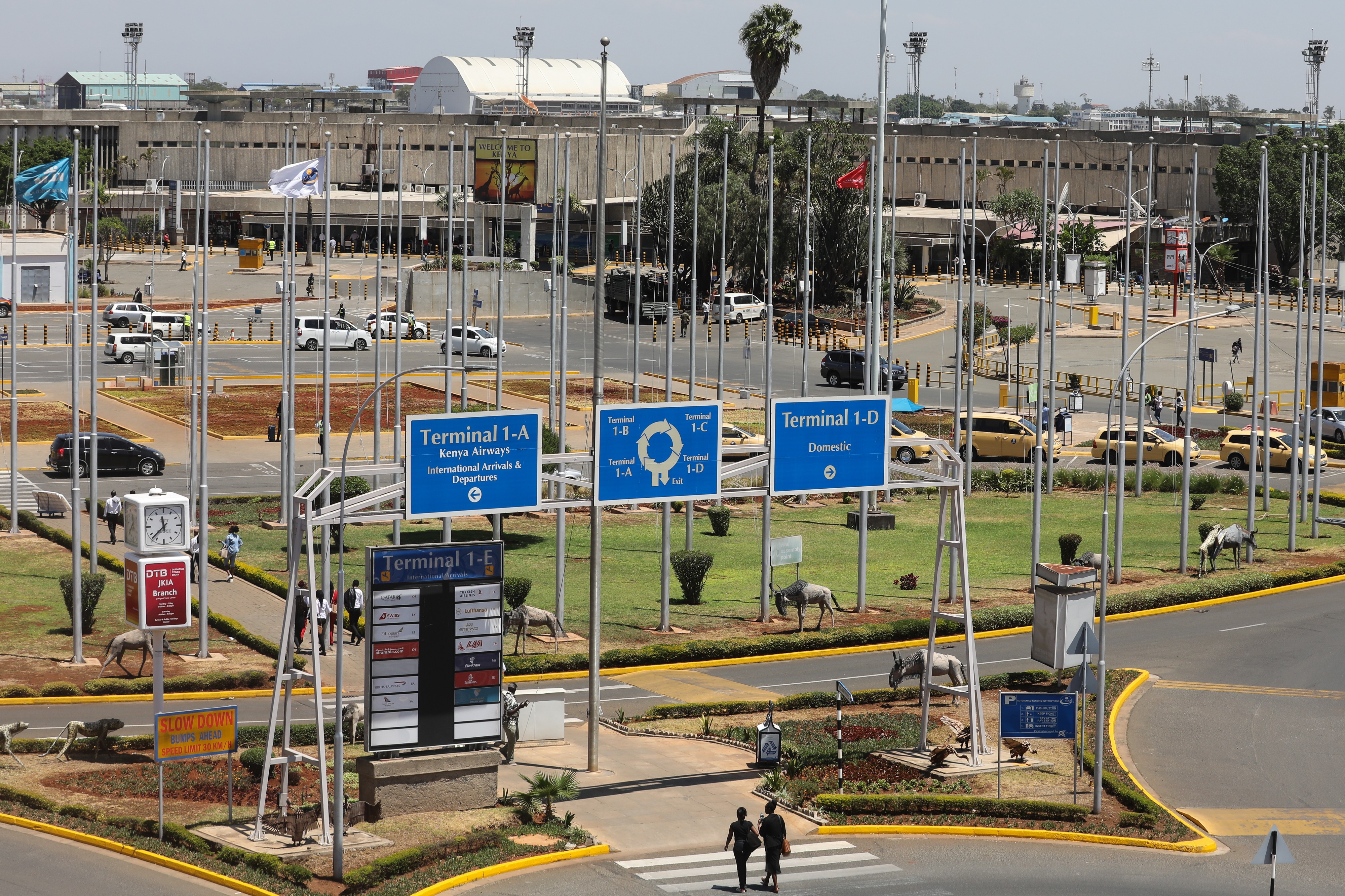 Turmakone oli matkalla Kenian pääkaupungin Nairobin lentokentälle.
