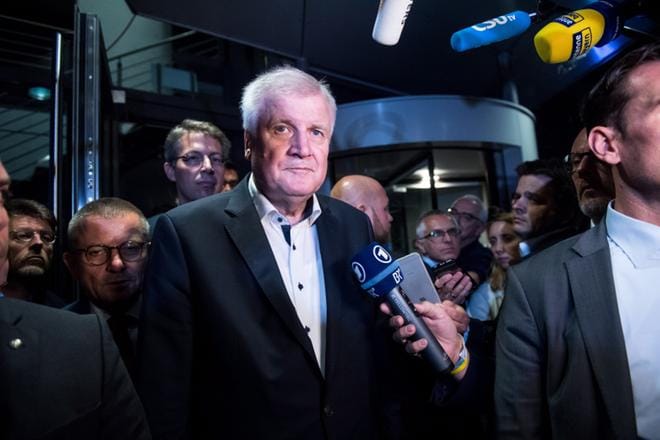 Sisäministeri Horst Seehofer on vaatinut Saksaa tiukentamaan rajavalvontaansa. Seehofer on esittänyt pikakäännytysten käyttöönottoa raja-asemilla. KUVA: Lukas Barth/EPA