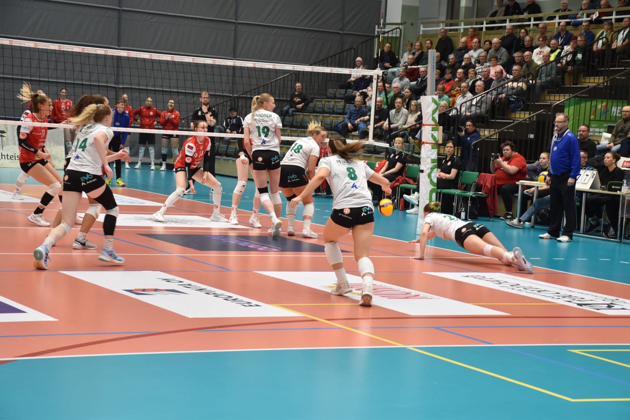 Pölkky Kuusamo ja LP Kangasala kohtasivat viimeksi viime viikon lauantaina Kuusamossa. Ottelu päättyi kotijoukkueen 3–0-voittoon.