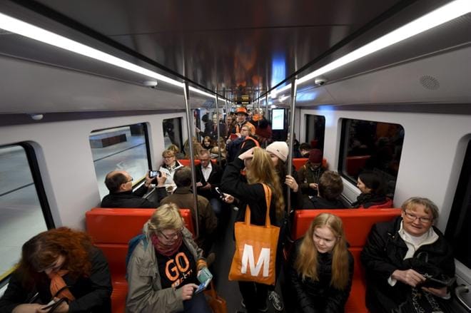 Helsingin ja Espoon yhdistävä länsimetro avautui matkustajille lauantaina 18. marraskuuta. Lehtikuva/Antti Aimo-Koivisto