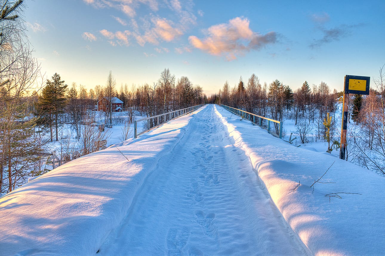 Junarataa peittää nyt lumi, mutta tulevaisuudessa sille voi olla käyttöä.