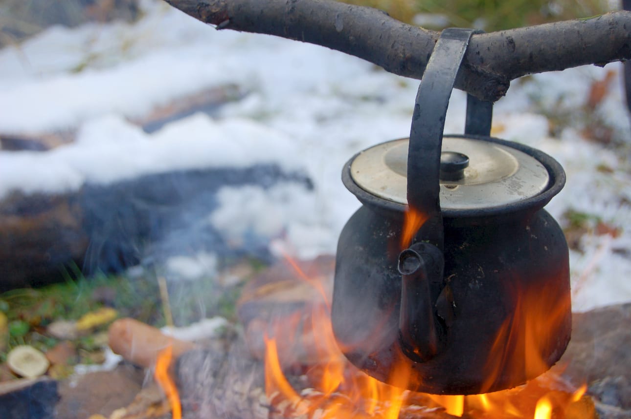 Rannassa pääsee tulevaisuudessa nauttimaan vaikka nokipannukahvit. Kuvituskuva.