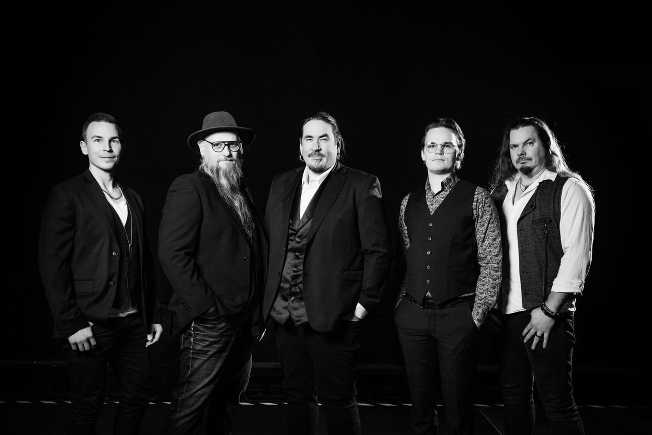 Antti Railio ja Tulikaste saa kunnian päättää Eparin Venetsialaiset.