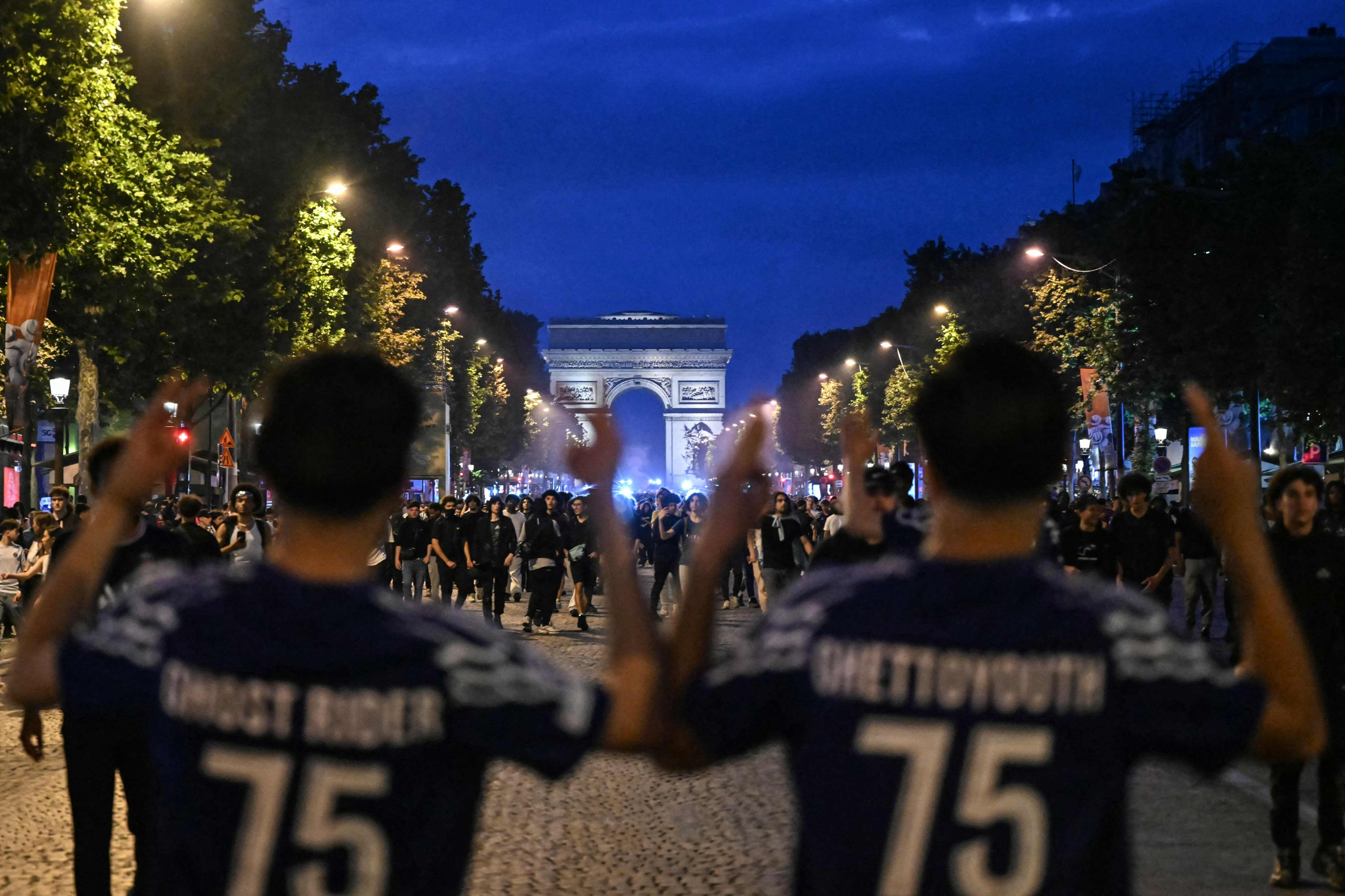 Ranskassa kaksi kuoli ja lähes 200 loukkaantui, kun PSG:n kannattajat juhlivat Mestarien liigan voittoa