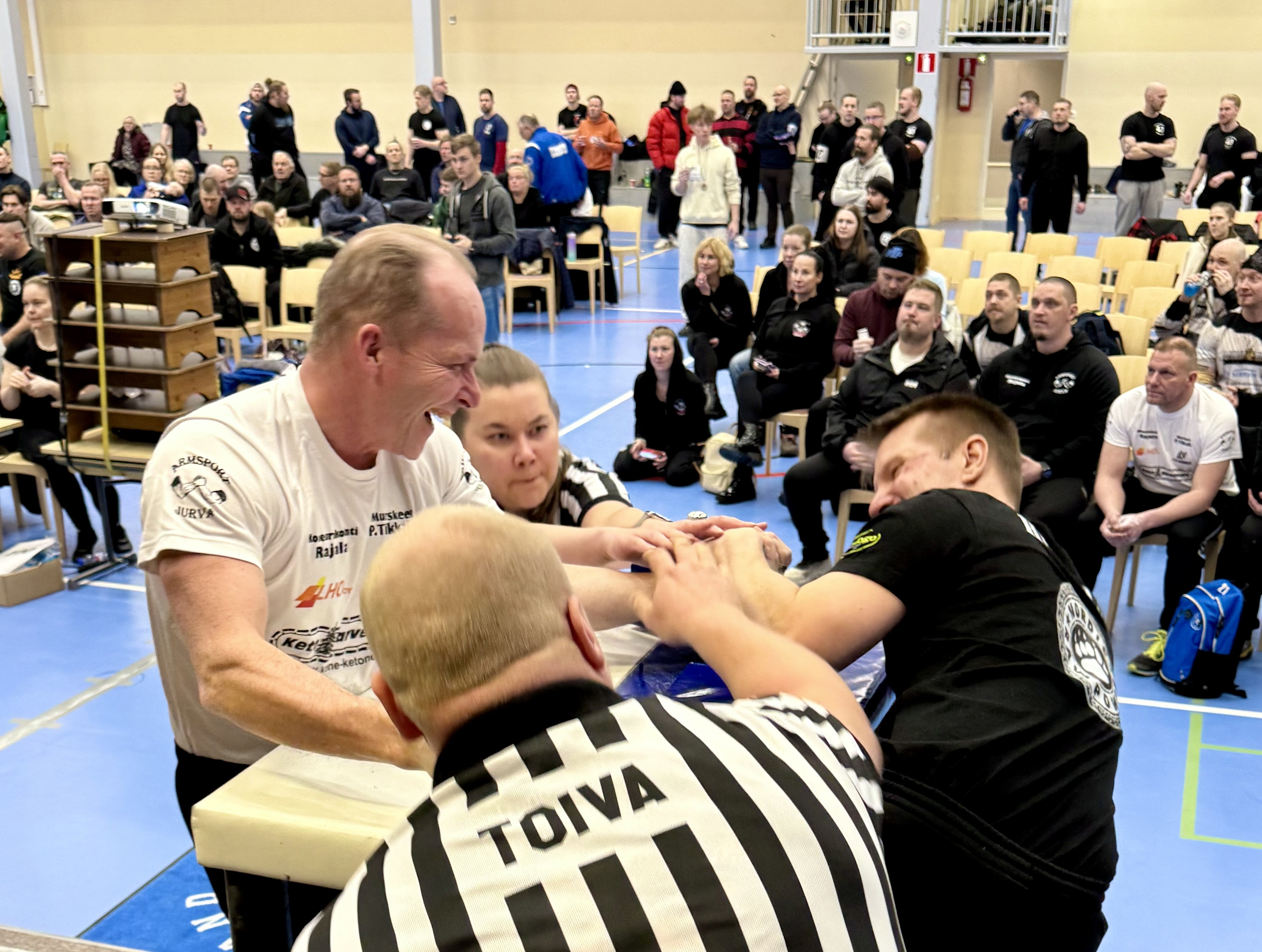Jurvan Urheilijat pääsi kahdeksan mitalin saldoon Häjy Powerissa – "Laji saavuttaa koko ajan enemmän sitä kilpaurheilustatusta, jonka se ansaitsee"