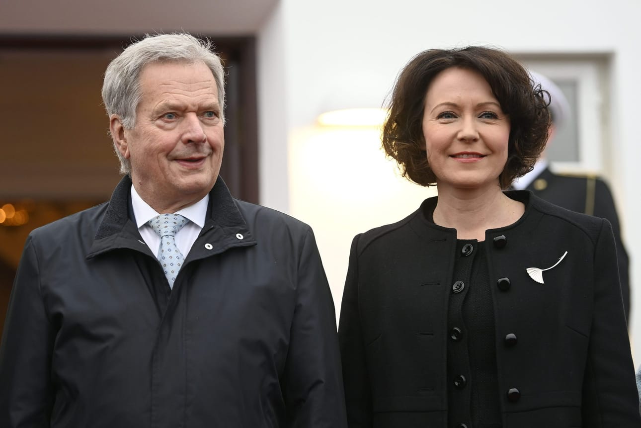 Valtiovierailun toisena päivänä presidentti Sauli Niinistö ja hänen puolisonsa Jenni Haukio muun muassa vierailevat Langjökull-jäätiköllä yhdessä Islannin presidenttiparin kanssa. LEHTIKUVA / Emmi Korhonen