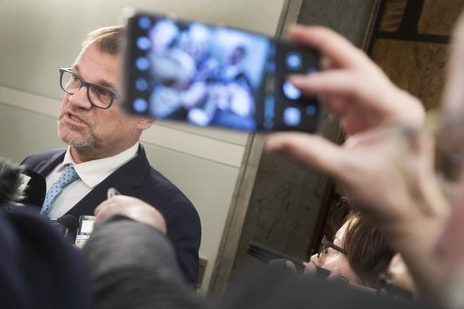 Hallitus on pääministeri Juha Sipilän johdolla kokoontunut jo kahdesti tällä viikolla neuvotteluun lapsiin kohdistuvien seksuaalirikosten torjunnasta. KUVA: Mauri Ratilainen
