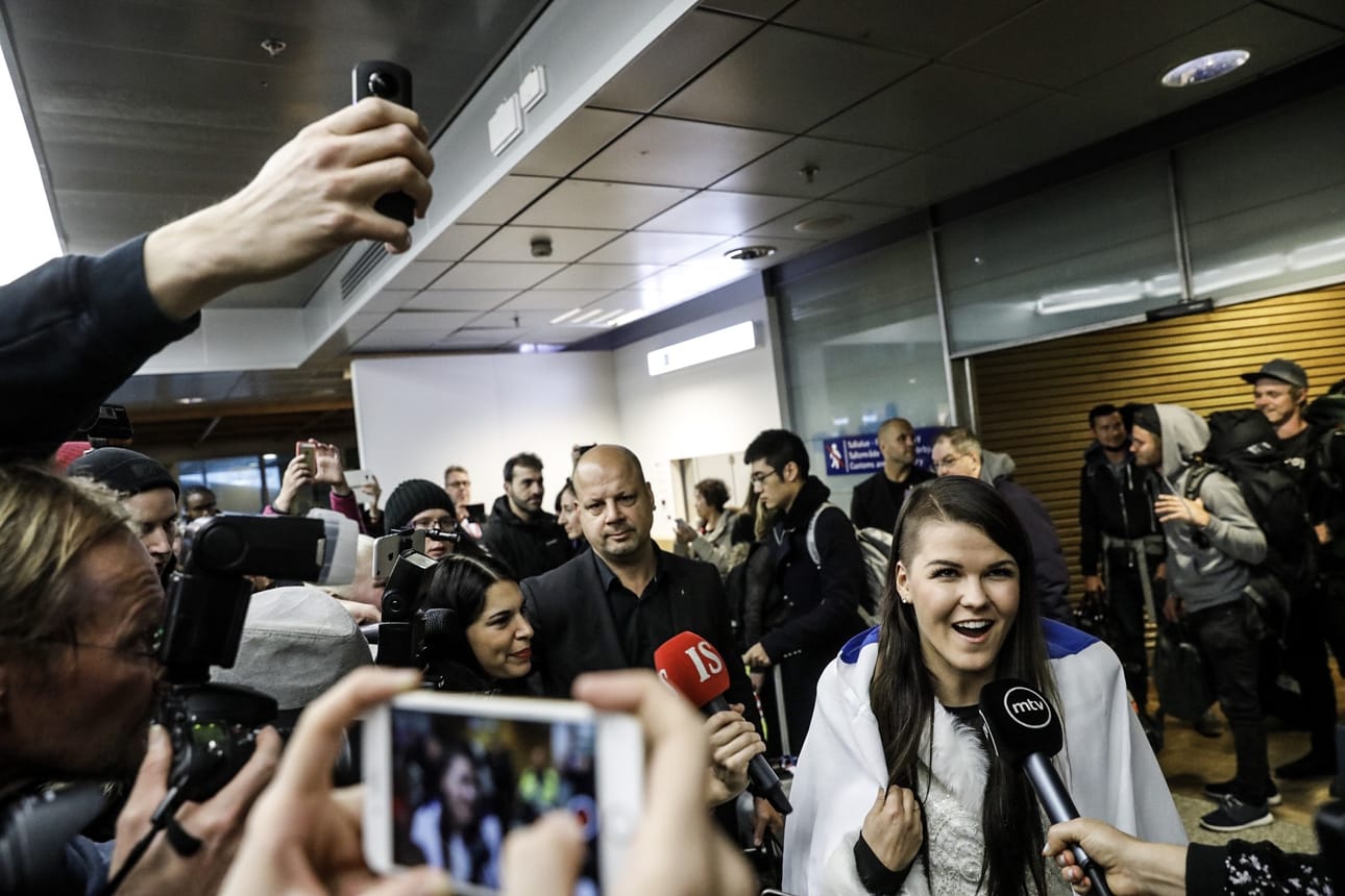 Saara Aallon X Factor -menestyksen kunniaksi järjestetään juhla Oulun kauppatorilla.