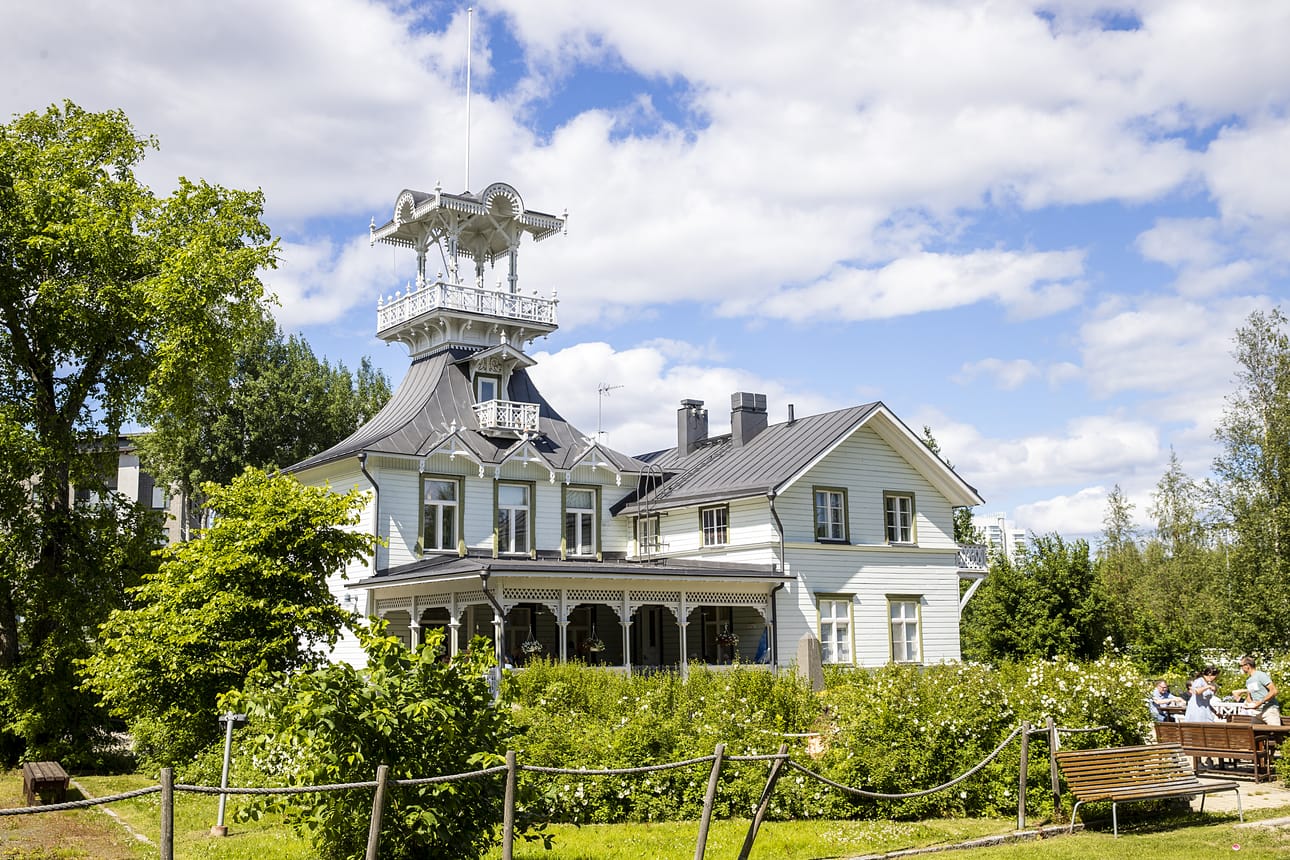 Villa Hannala on toistaiseksi vain tilauskäytössä, mutta pihalle kaavaillaan tapahtumia kesän mittaan.