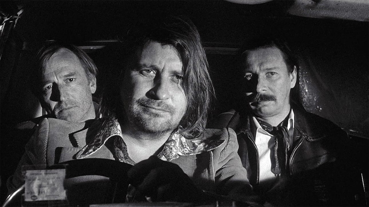 Aki Kaurismäen kuvaus taiteilijaelämästä Pariisissa perustuu Henri Murgerin samannimiseen romaaniin. Kuvassa Marcel Marx, kirjailija (André Wilms), Schaunard, säveltäjä (Kari Väänänen) ja Rodolfo, taidemaalari (Matti Pellonpää).