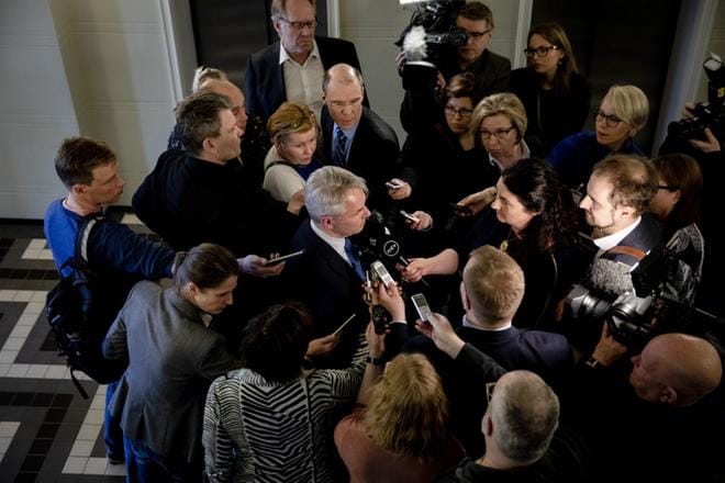 Vihreiden puheenjohtaja Pekka Haavisto kertoi, että tapaamisessa hallitustunnustelija Antti Rinteen kanssa keskusteltiin vihreiden antamista vastauksista. KUVA: Joel Maisalmi