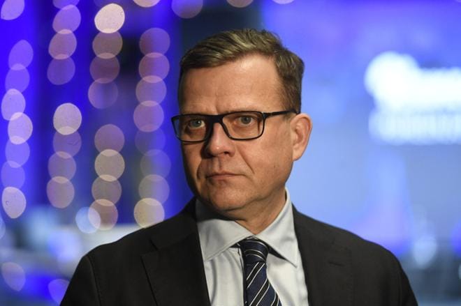 Kokoomuksen puheenjohtaja Petteri Orpo pelkää, että Suomi ei saa rokotehankinnoissa sitä, mikä sille oikeudenmukaisesti kuuluu. Kuva: Lehtikuva/Vesa Moilanen