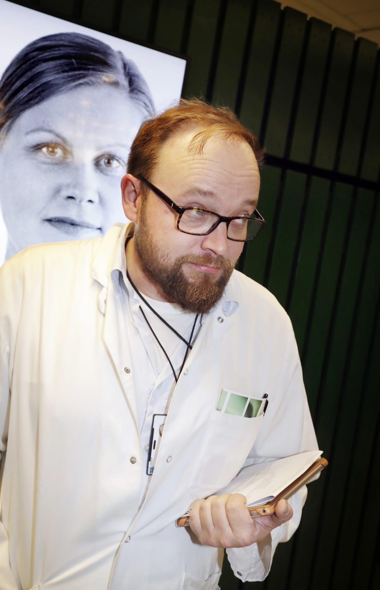 Tutkijoiden työn esittely yleisölle on yksi yliopiston tehtävä, tutkija Samppa Rohkimainen sanoo.