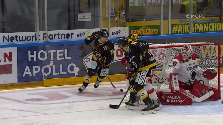 Kärppien Teemu Turunen melkein ilmaveivasi – katso video!