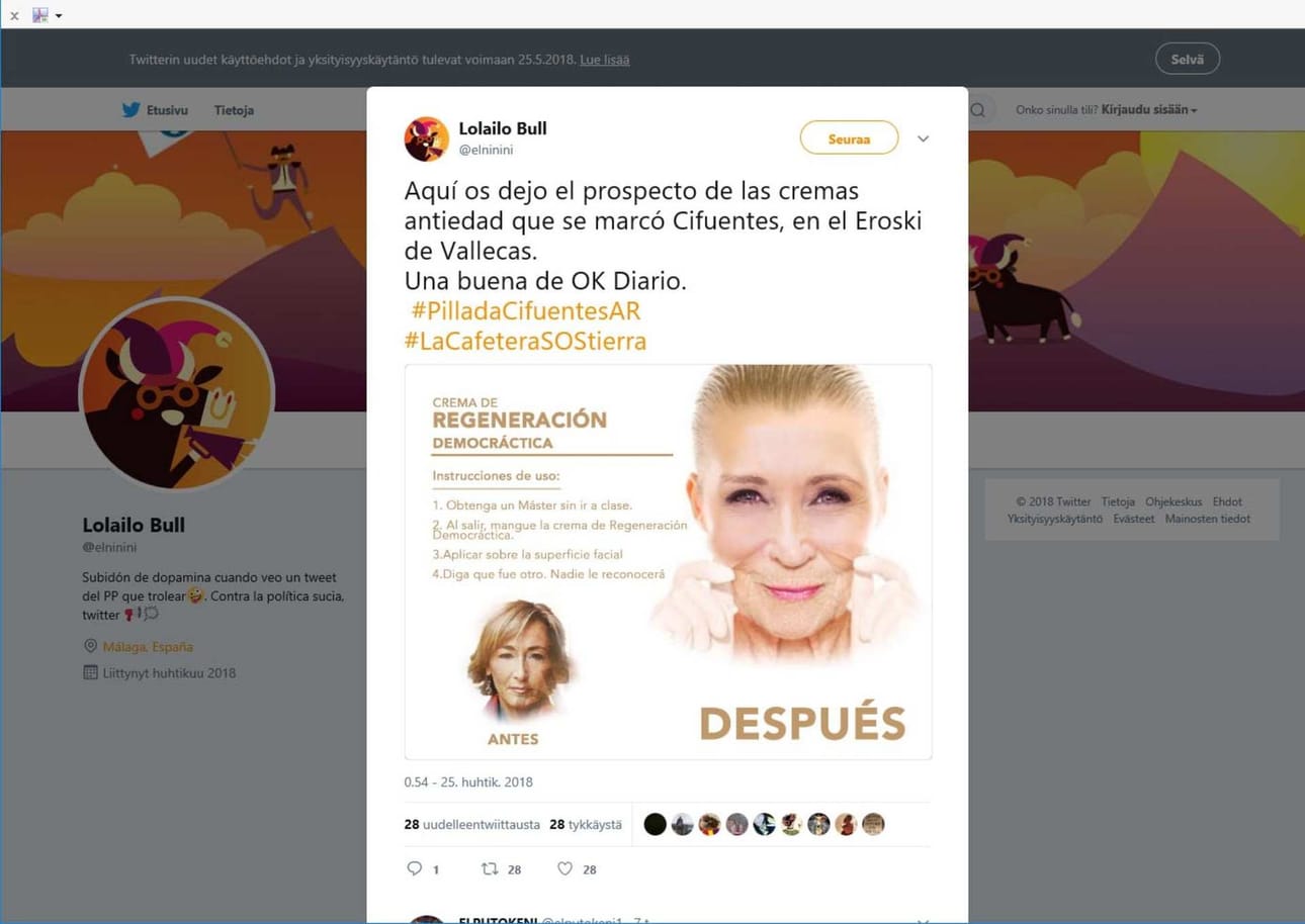 Twitterin käyttäjät riemastuivat kuultuaan näpistyksestä. Siellä levisi esimerkiksi tämä meemi, jonka ennen ja jälkeen kuvat kertovat, että kasvovoide uudistaakin demokratian: 1. Tee loppututkinto osallistumatta luennoille. 2. Kun lähdet pois (yliopistosta), laita demokratian uudistavaa voidetta. 3. Levitä kasvojen alueelle. 4. Kun sinulta kysytään, sano, että se oli joku muu.