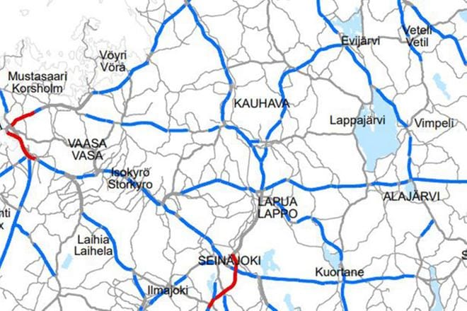 Kartan sinisillä teillä nopeusrajoitus on laskettu sadasta kahdeksaankymppiin. Punaisella merkityillä teillä rajoitusta ei ole muutettu.
