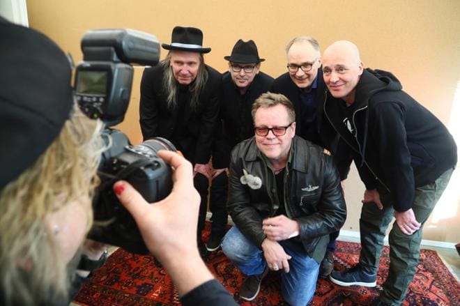 Legendaarisen Dingon tunnetuin kokoonpano eli Jonttu, Pete, Pepe, Quuppa ja Neumann ilmoittivat Dingon paluusta Helsingissä perjantaina. KUVA: MAURI RATILAINEN