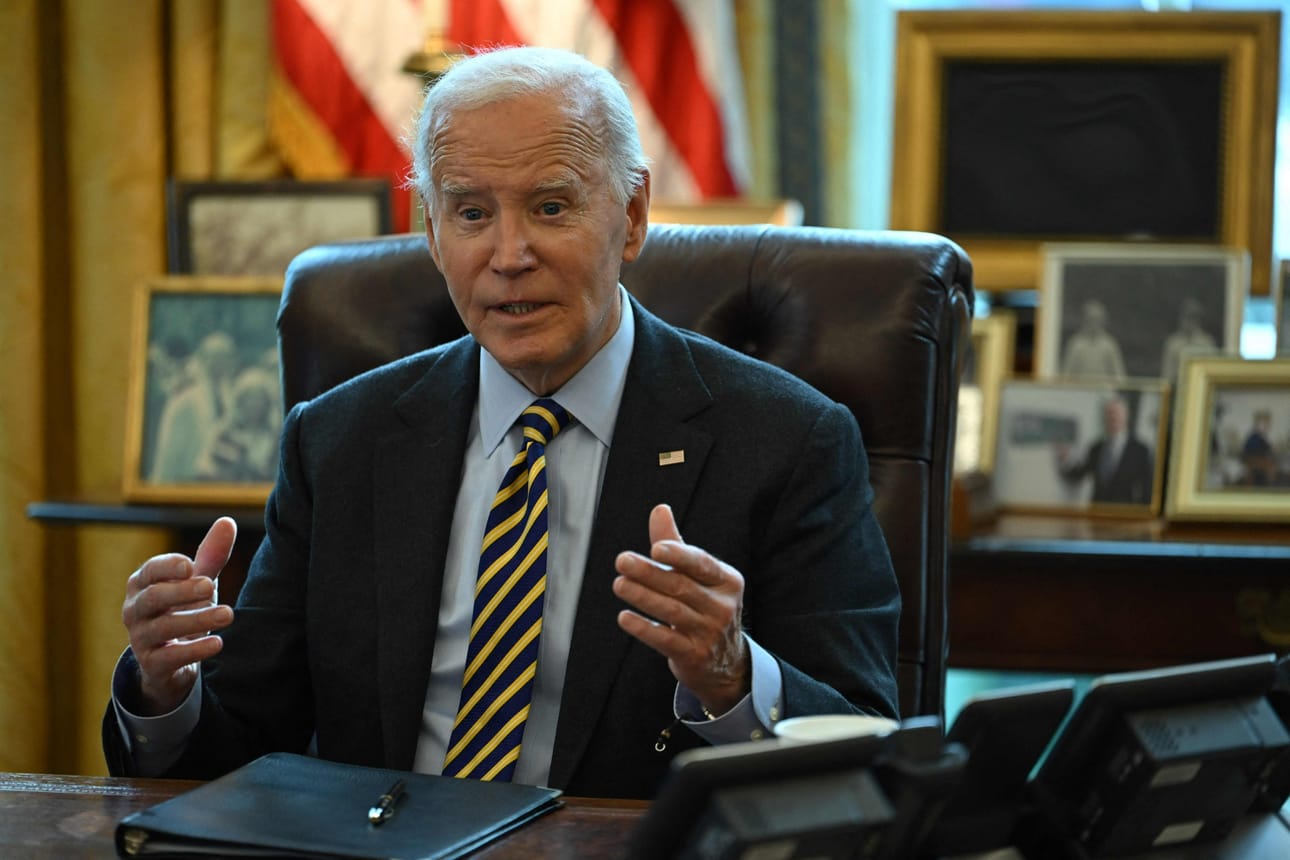Yhdysvaltain presidentin Joe Bidenin mukaan viranomaisilla on selkeitä todisteita ryöstelystä Los Angelesin palopaikoilla. LEHTIKUVA/AFP