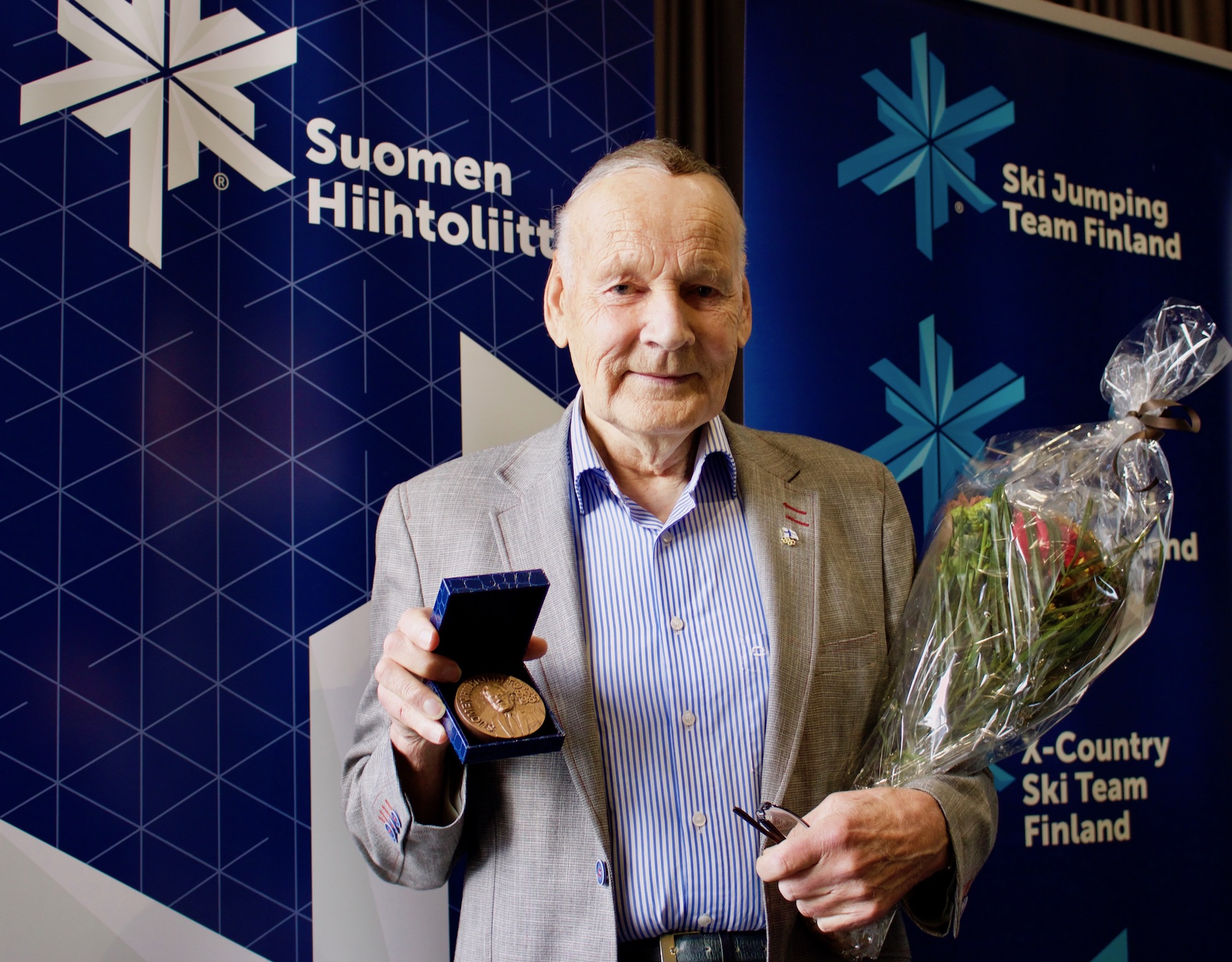 Hiihtoliiton Hannu Koskivuori -mitali Immo Kuutsalle: "35 vuotta siinä meni"