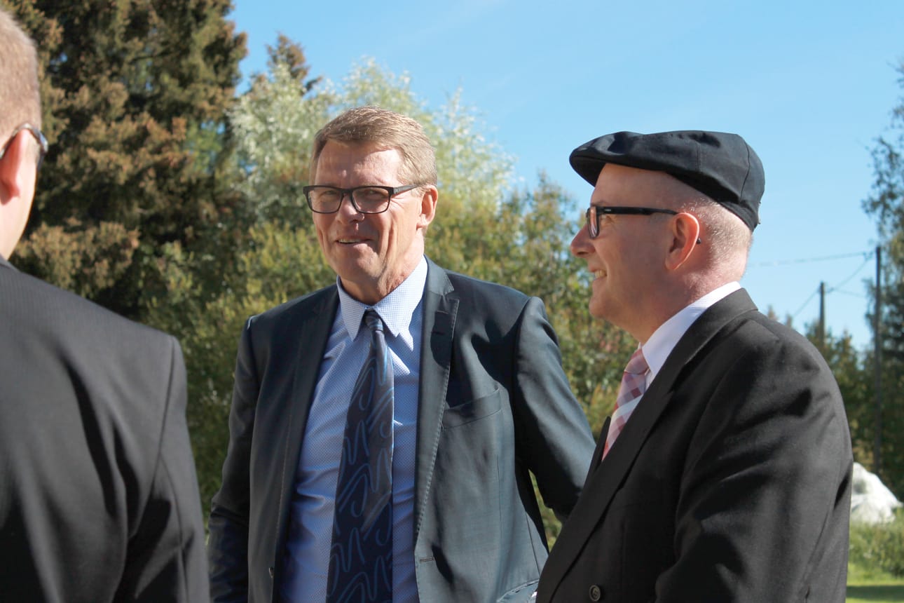 Matti Vanhanen ja Mikko Ihalainen löysivät helposti yhteisiä puheenaiheita.