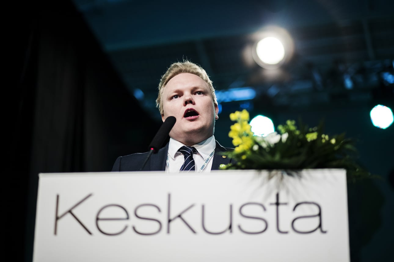 Antti Kurvinen ei lähde ehdolle puheenjohtajakisaan. Kuvassa Kurvinen Keskustan viime kesän puoluekokouksessa.