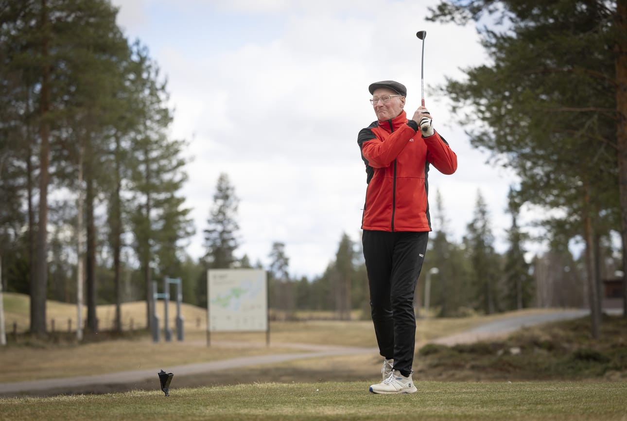 Oulun golfkerhon jäsen Jaakko Alatulkkila arvioi, että golfinpeluun mahdollisuudet Sankivaarassa heikkenevät, jos laajennus toteutetaan. Yhdeksänreikäisten ratojen määrä vähenee, eivätkä työssä käyvät tahdo ehtiä pelata 18-reikäistä rataa yhtenä arki-iltana.