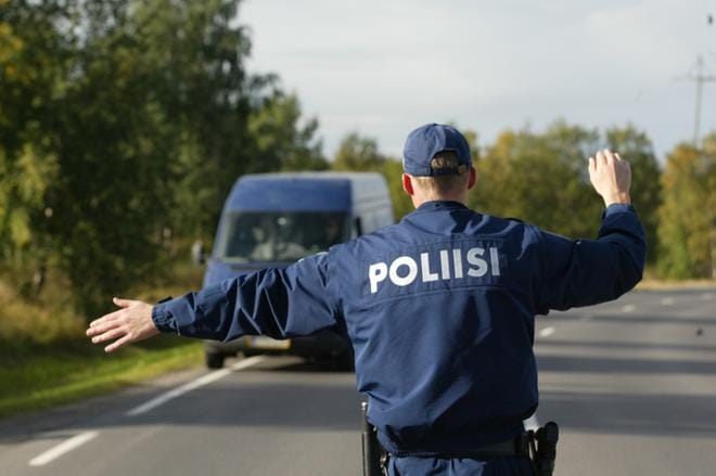 Auton kuljetta menehtyi lauantaina poliisi luotiin Lempäälässä ampumavälikohtauksen jälkeen. Kuva ei liity tapaukseen, arkistokuvaa. KUVA: Vesa Joensuu