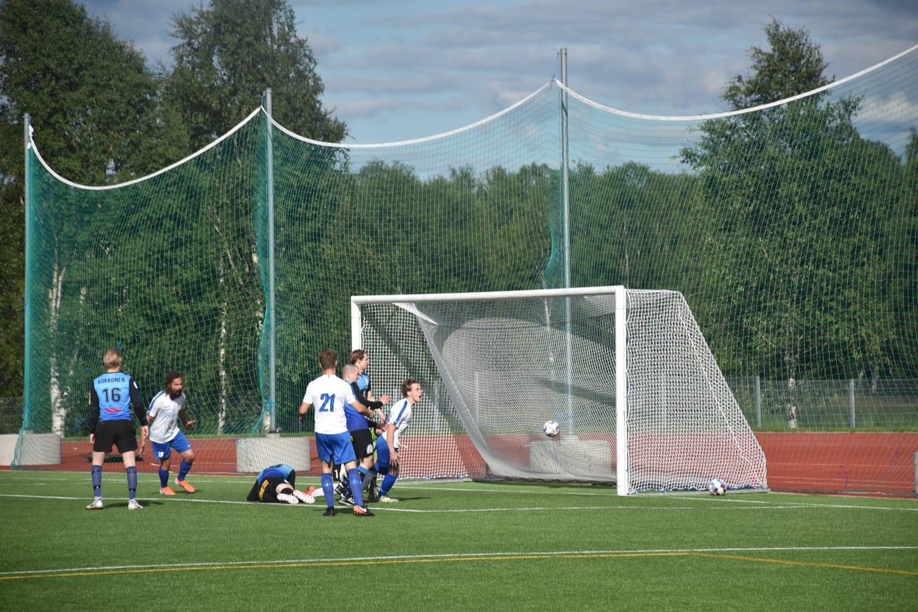 Jaakko Meriläinen survoi pallon maaliin vieden FC PaKan 1-0-johtoon, kun ottelua Ponkilan Panttereita vastaan oli pelattu 61. minuuttia. Vierailijat nousivat kahden maalin takaa voittoon.