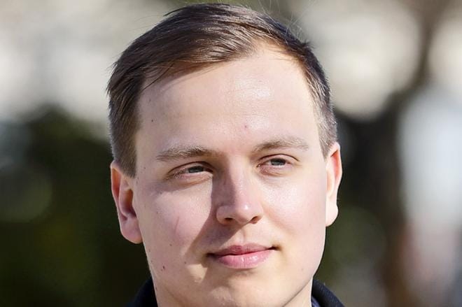Nordnetin osakestrategin Jukka Oksaharjun mukaan Vaasassa on nyt isketty silmään osakkeiden ostovaihde. KUVA: MATTI HAUTALAHTI