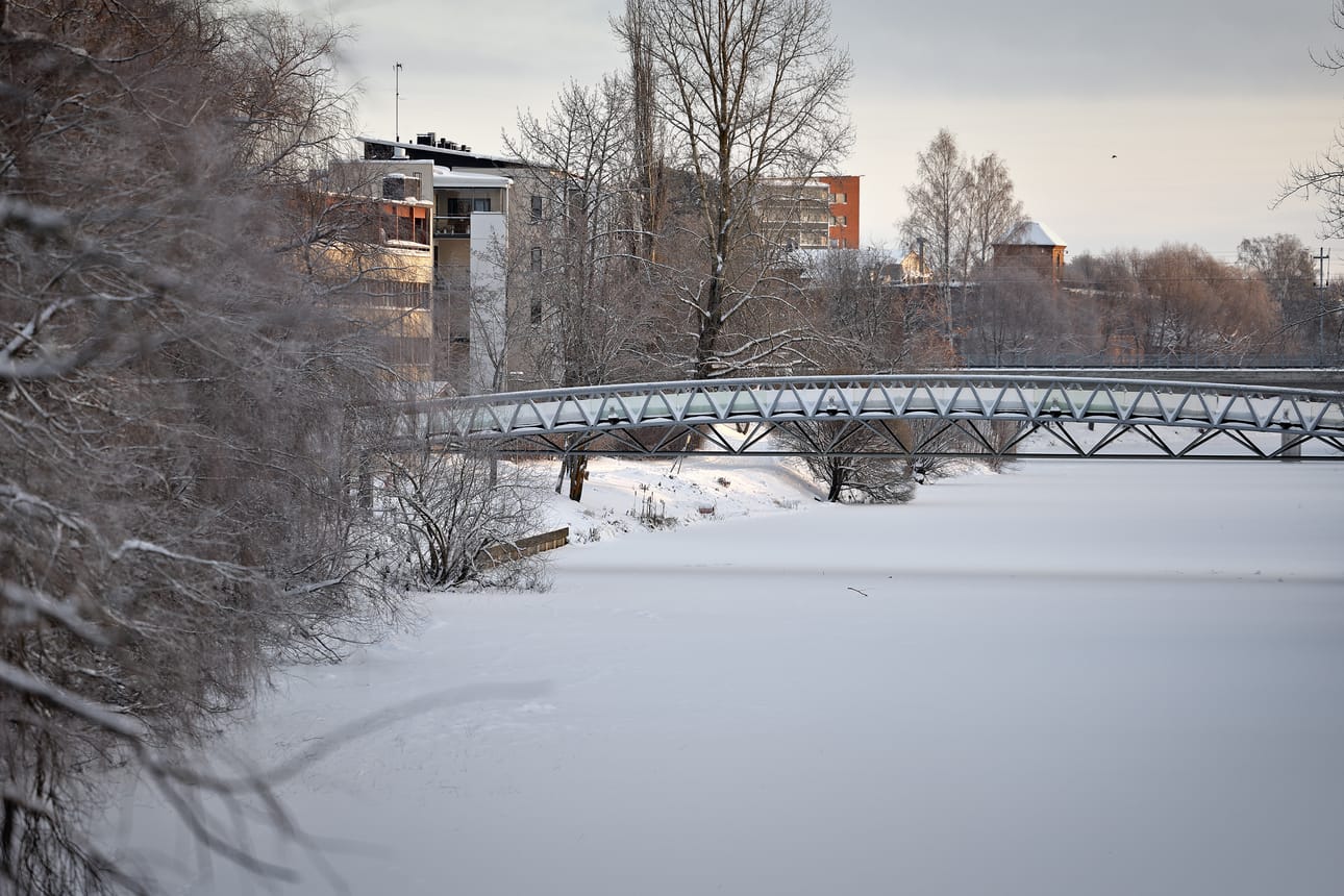 Lapuanjoki sijaitsee muutaman sadan metrin päässä ravintolasta.