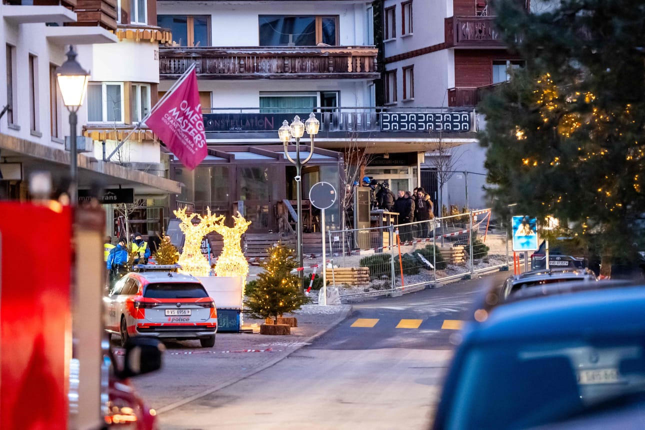 Viranomaiset ovat eristäneet tapahtumapaikan Crans-Montanassa.