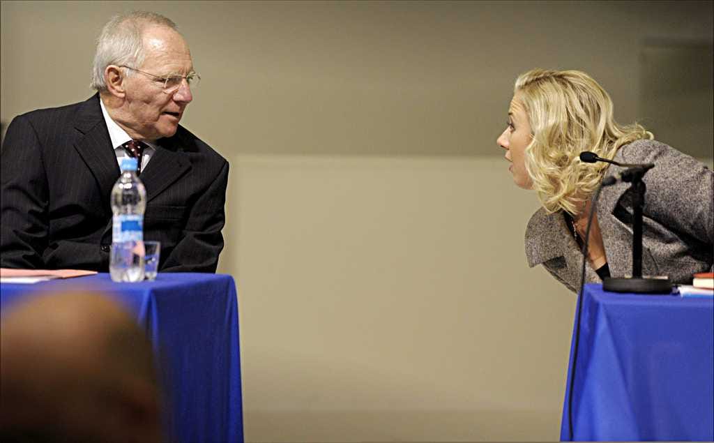 Saksan valtiovarainministeri Wolfgang Schäuble ja Suomen valtiovarainministeri Jutta Urpilainen osallistuivat valtioneuvoston kanslian, ulkoministeriön Eurooppatiedotuksen sekä Tampereen yliopiston järjestämään keskustelutilaisuuteen Euroopan tulevaisuudesta Tampereella maanantaina.