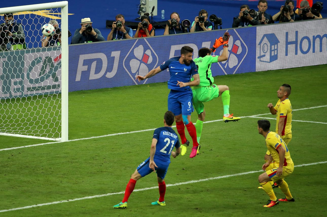 Olivier Giroud avasi EM-kisojen maalihanat.