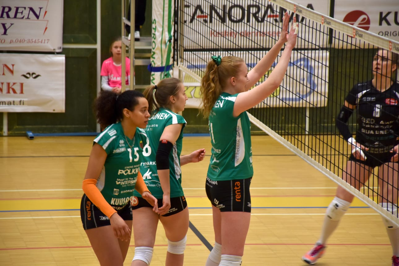 Pölkky Kuusamon osalta Mestaruusliigan runkosarjan päättyi sunnuntaina 2-3-tappioon LP Viestille. Seuraavaksi Malina Terrell, Veera Hämäläinen, Siiri Vehmanen ja kumppanit suuntaavat kohti kevään huipennusta, pudotuspelejä.