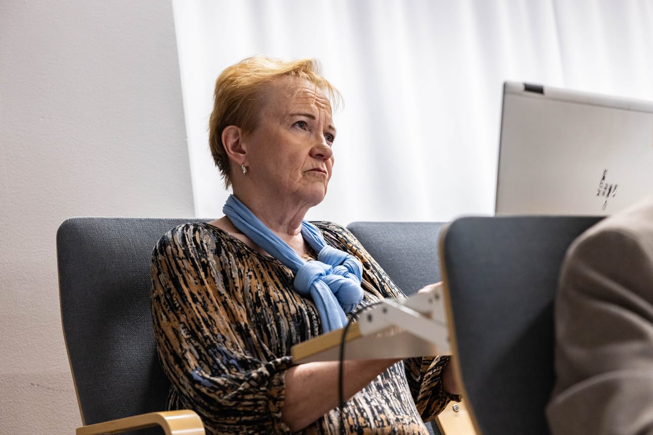 Talousjohtaja Anne Räisänen kertoo, että ministeriön Laphalle laatima rahoitusarvio tuleville vuosille muuttui rajusti muutamassa kuukaudessa.