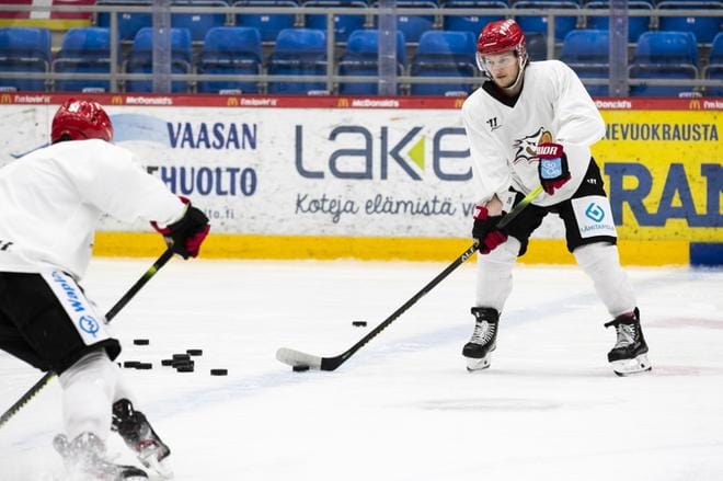 Valtteri Viljanen palaa tänään pelipaitaan. KUVA: MINNA ANTILA