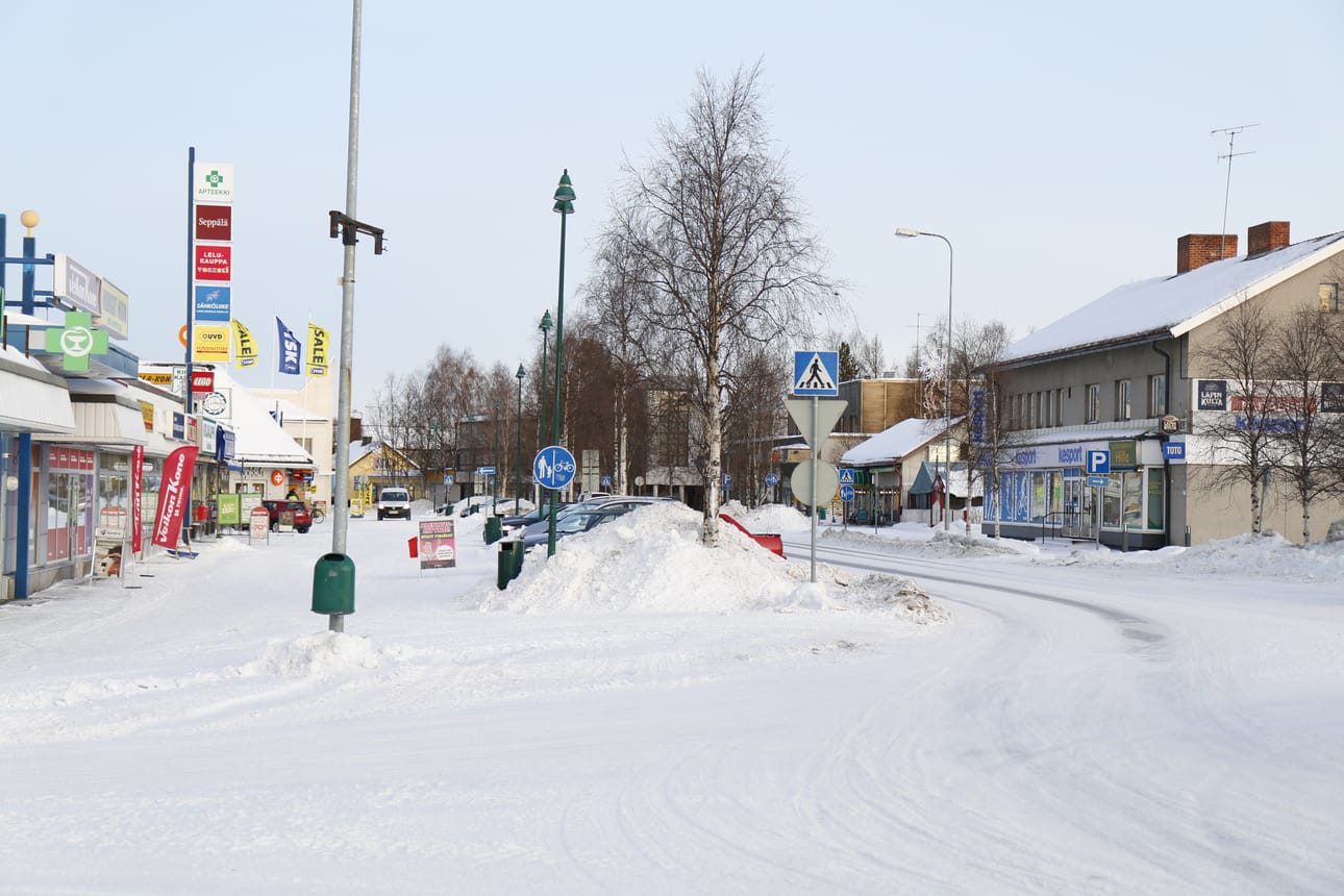 Sodankylän keskustaa kehittävä suuri asuinkerrostalo- ja liiketilakokonaisuus liikahti tiistaina eteenpäin, kun kunnanhallitus hyväksyi aiesopimuksen.