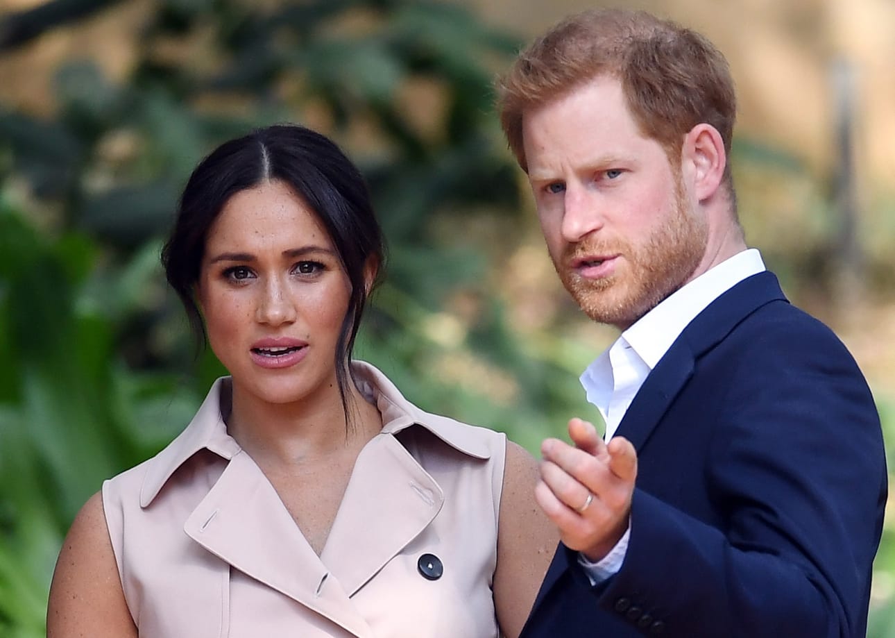 Britanniassa prinssi Harry ja hänen puolisonsa Meghan Markle luopuvat kuninkaallisista velvoitteistaan. Asiasta kertoo Buckinghamin palatsi lausunnossaan ja pariskunta myös itse Instagramissa.