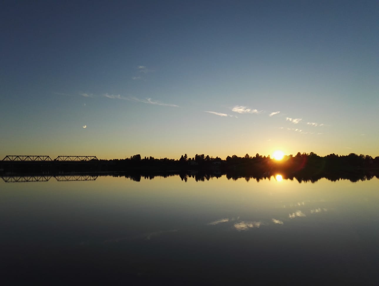 Isän rantasauna. Oulussa asuvalle Piia Saikkoselle rakkainta Rovaniemessä on isän rantasaunalta avautuva näkymä joelle.
