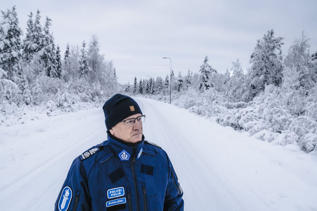 Rovaniemen uusi poliisiasema rakennetaan Verstaantielle noin viiden kilometrin päähän kaupungin keskustasta. Lapin poliisipäällikön Vesa Pihajoen mukaan aseman sijainnilla ei ole merkitystä poliisin toiminnalle.
