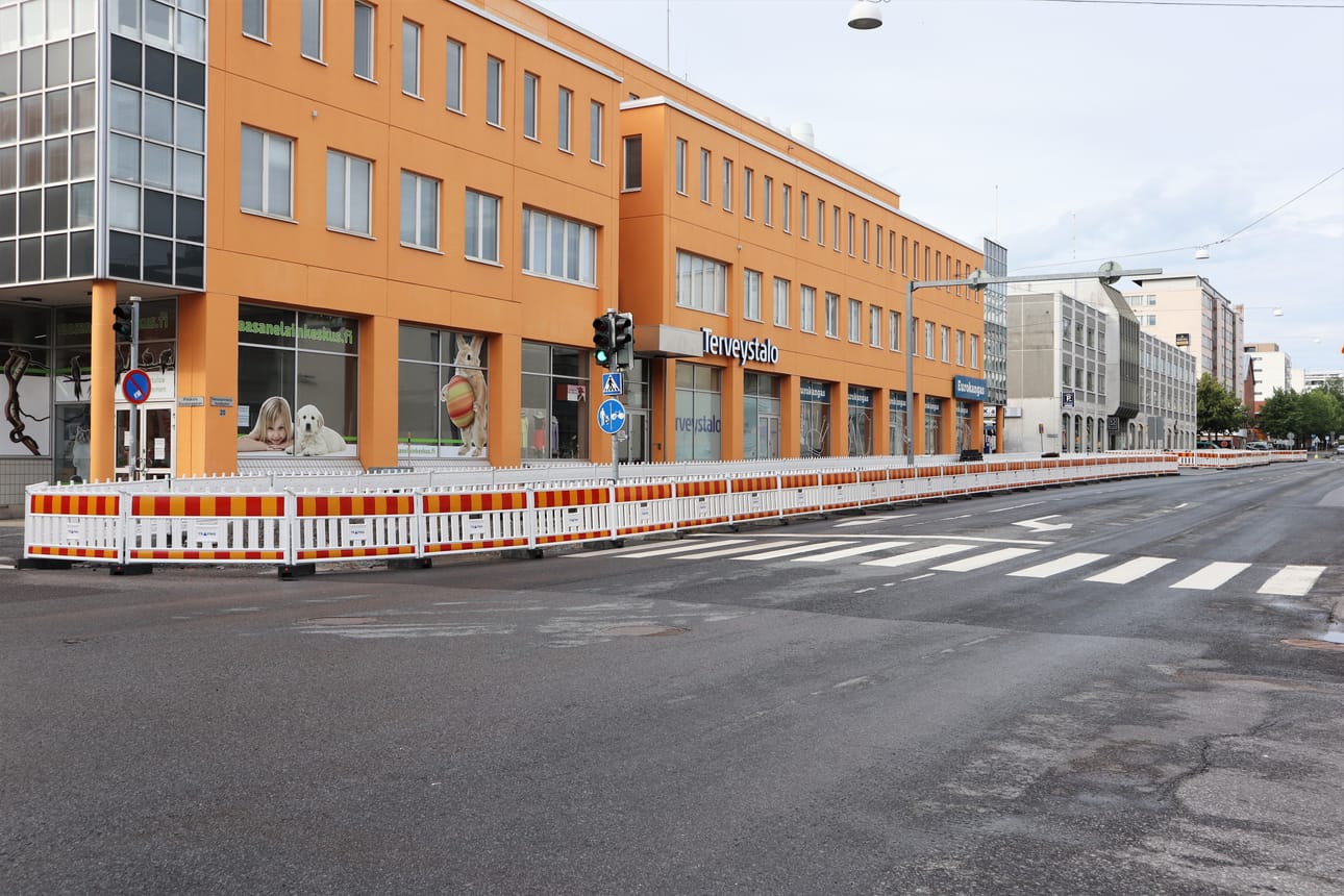 Kävely- ja pyörätien rakentaminen on alkanut Hietasaarenkadulla.