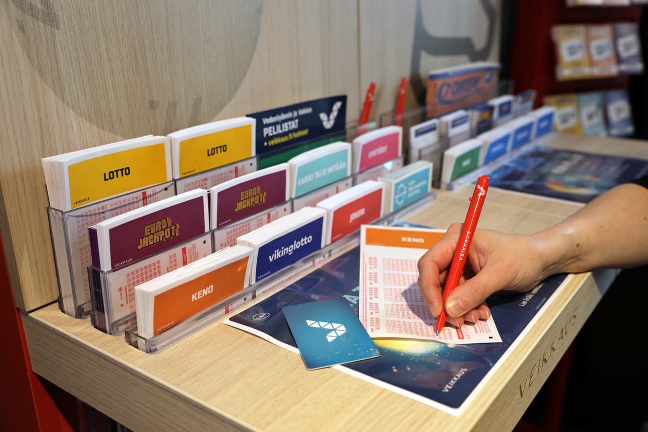 Rivi oli pelattu Kurikan R-kioskilla.