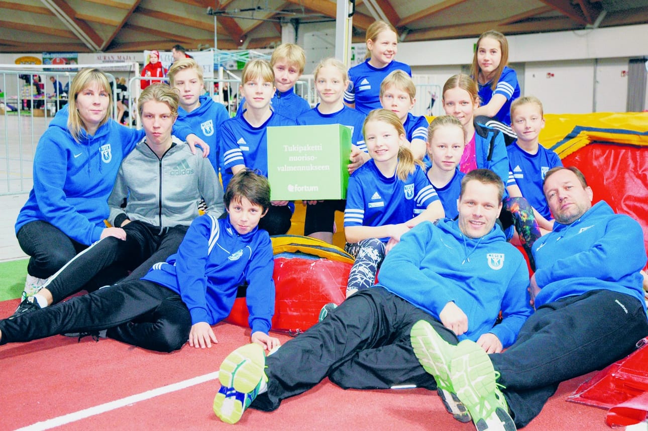 Kempeleen Kiri kävi hakemassa oman Fortum-tukipakettinsa.