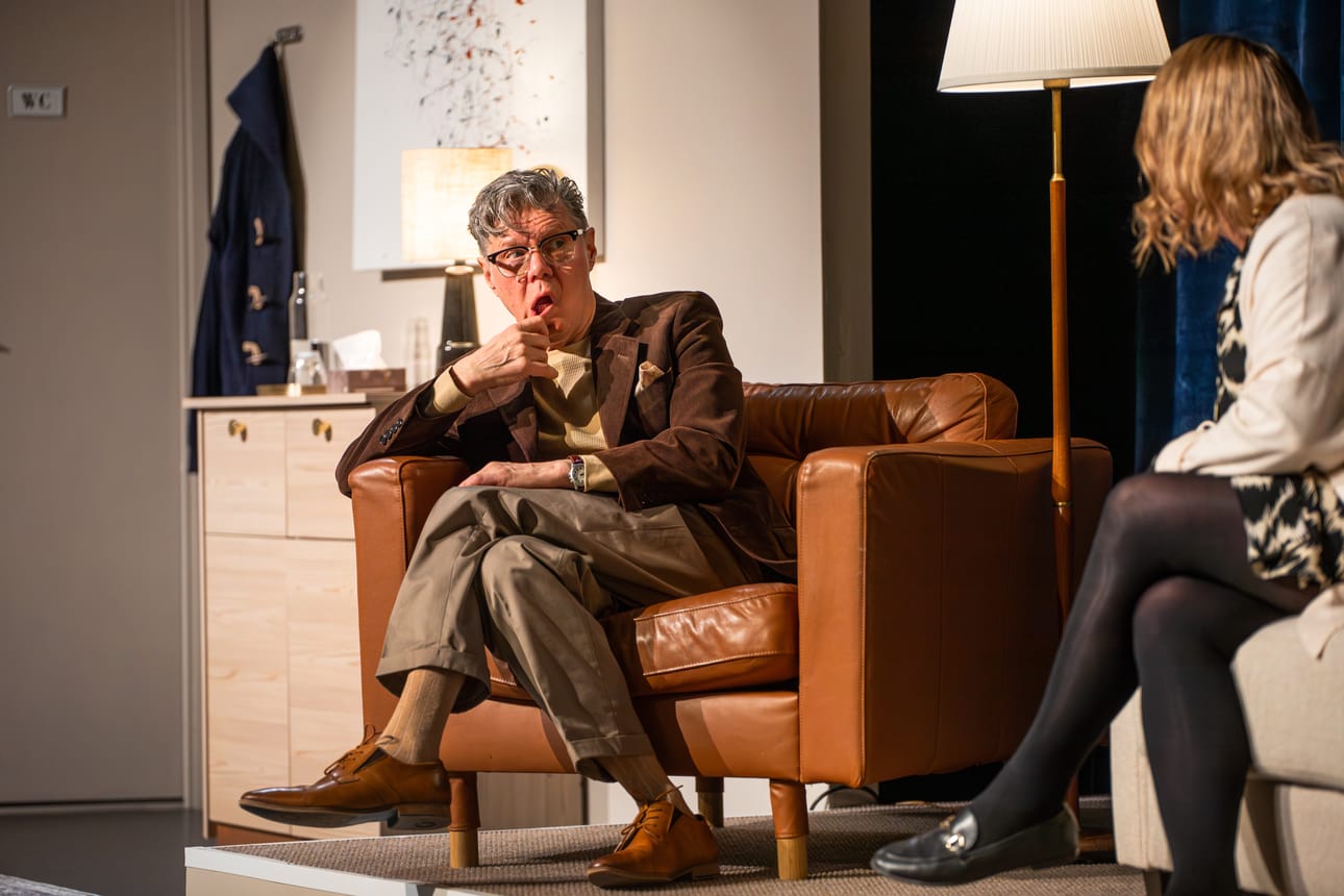 Terapeutin rooli istuu Heikki Vainionpäälle kuin nakutettu.