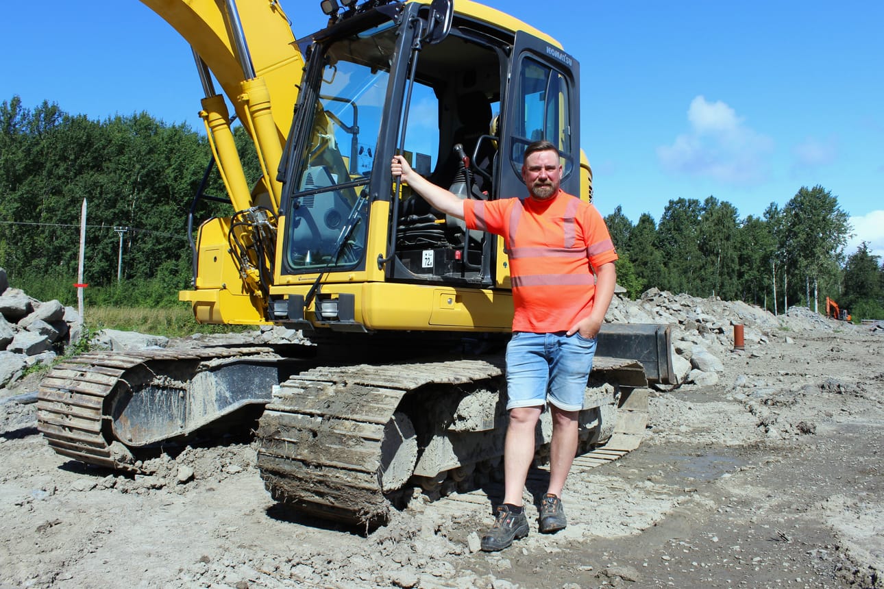 Vuodenvaihteesta lähtien Kalle Hanseksen työmaa on ollut Pukinsaaren leirintäalueen kupeessa.