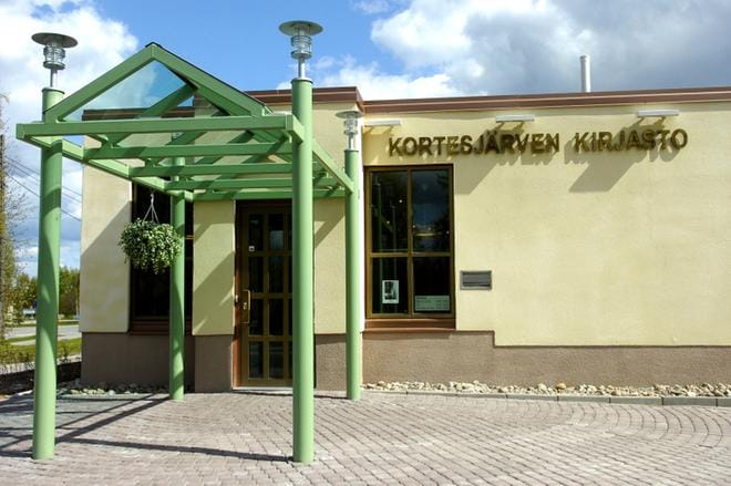 Kortesjärven kirjasto.