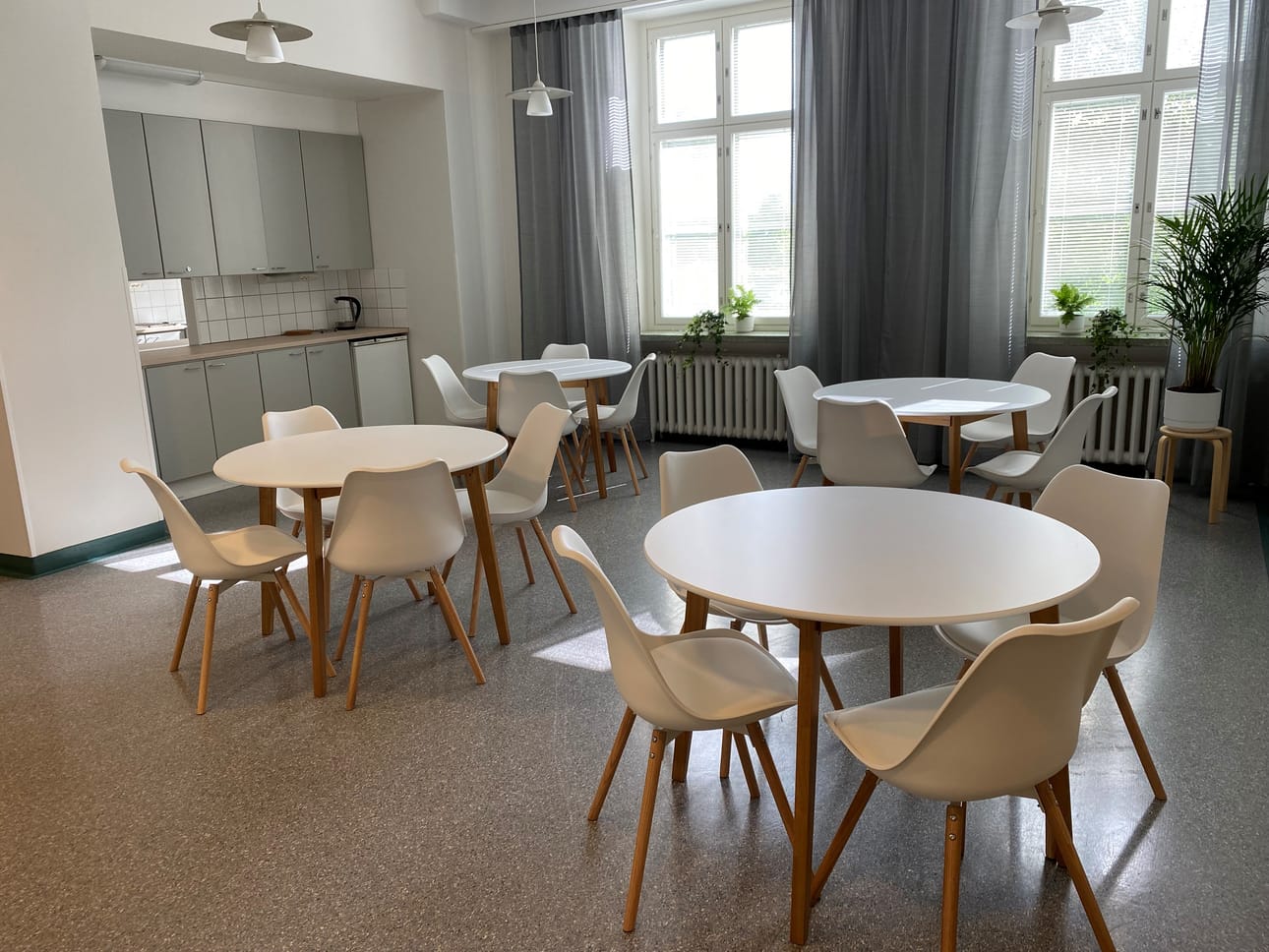 Hostellilla on kaikkiaan noin 500 neliön tilat alueen vanhassa päärakennuksessa.