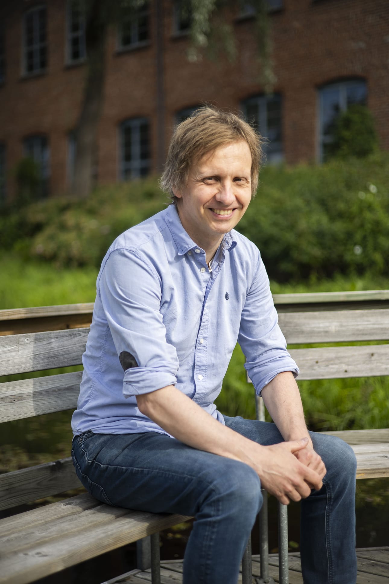 Anssi Vähämäki kertoo, että suorissa lähetyksissä voi sattua ja tapahtua. Se on kuitenkin osa suorien lähetysten luonnetta.