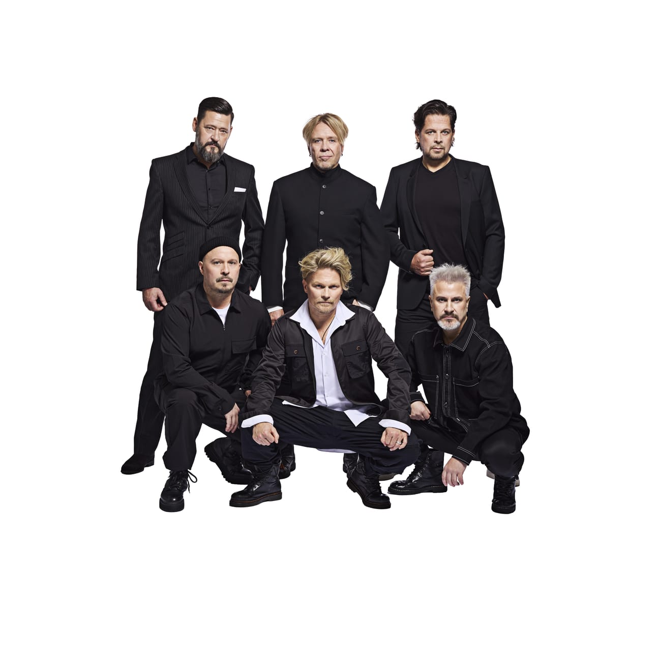 Kuusihenkisen XL5-bändin kaikki jäsenet nousevat lavalle. Bändissä ovat Jarkko ”Jake” Jokivalli (ylh. vas.), Petteri "Pete" Tolonen, Perttu ”Jami” Jaakkola. Toni "Tontsa" Uotila (alh. vas.), Mika Ikonen ja Miika ”Elo” Eloranta.