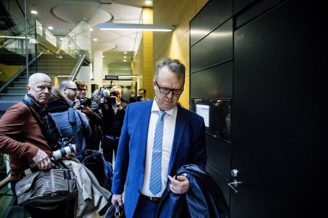 Tullin pääjohtaja Antti Hartikaista syytetään virkavelvollisuuden rikkomisesta. Asiaa puidaan torstaina Helsingin käräjäoikeudessa. KUVA: Joel Maisalmi